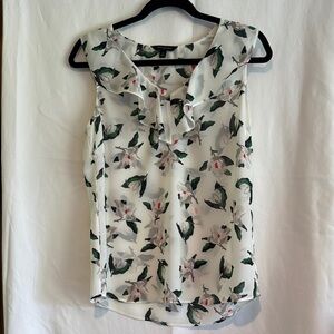 Banana Republic Cream Floral Ruffled Sleeveless Blouse Size S